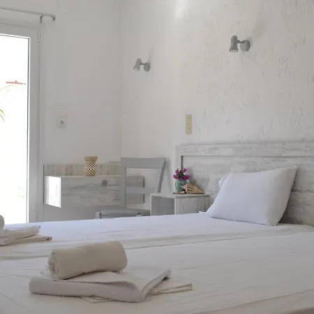 Xenios Dias Apartment