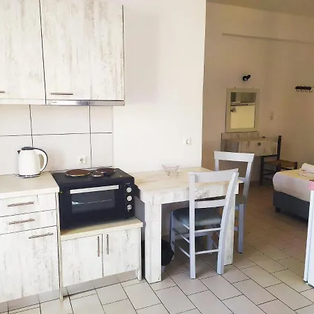 Xenios Dias Apartment