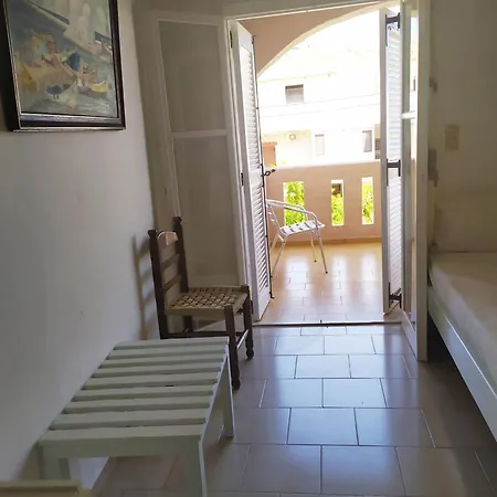 Xenios Dias Apartment *